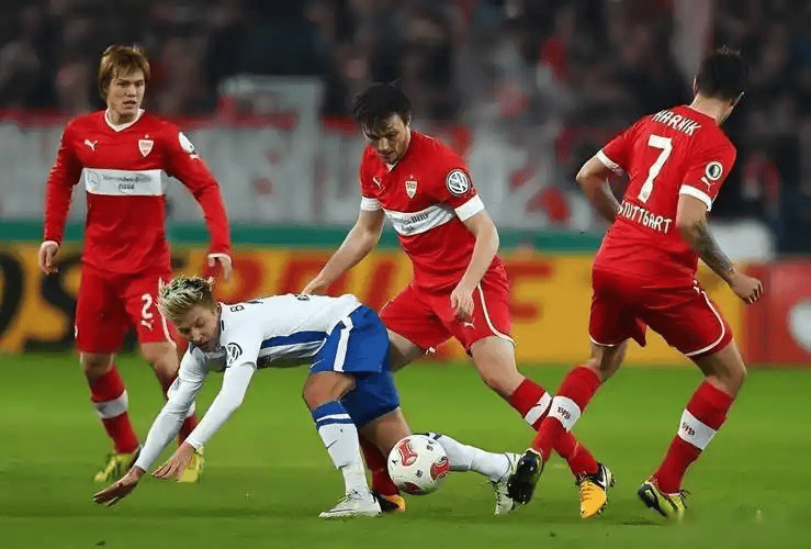 德甲 法兰克福VS弗赖堡，谁能够在较量中占据上风？